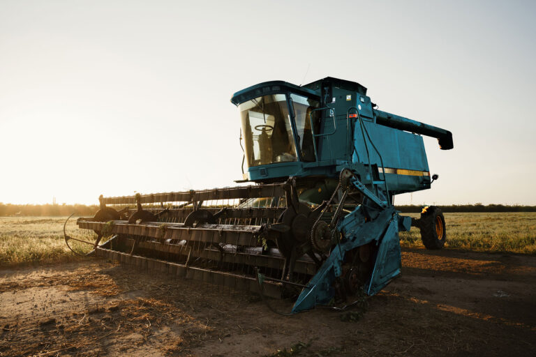 Blue combine harvester agriculture machine harvest 2025 02 24 21 45 14 utc